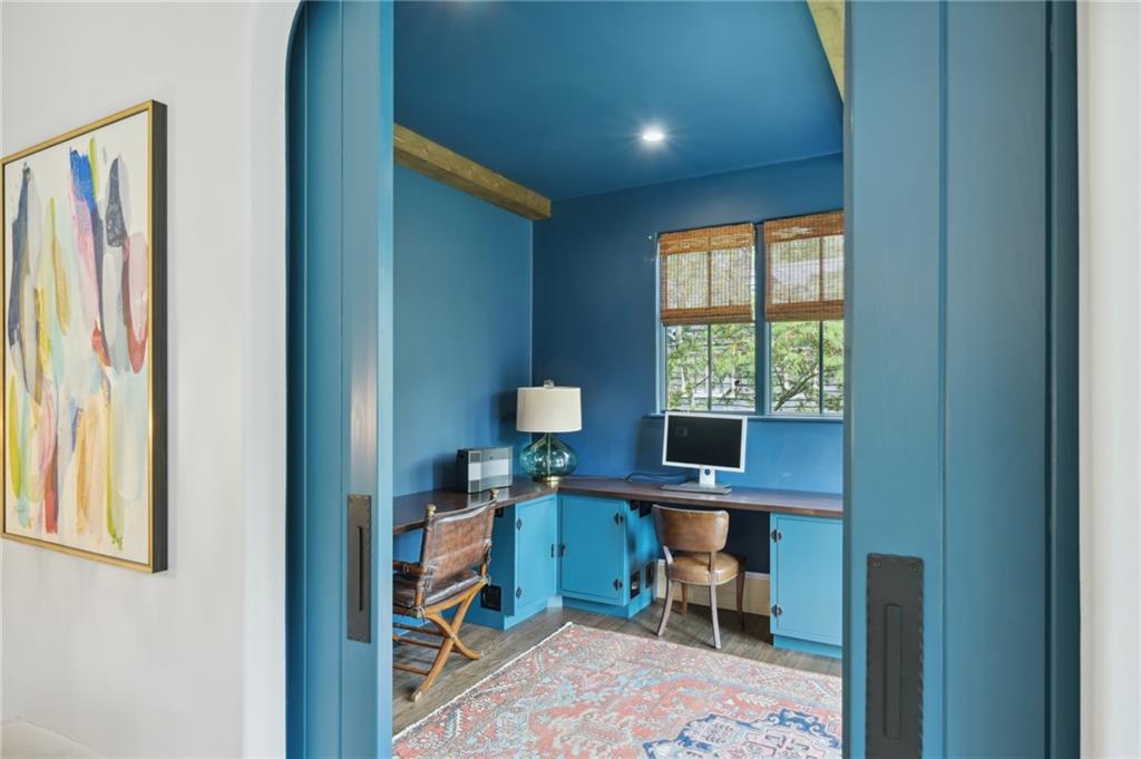 8 Brookhaven Drive NE