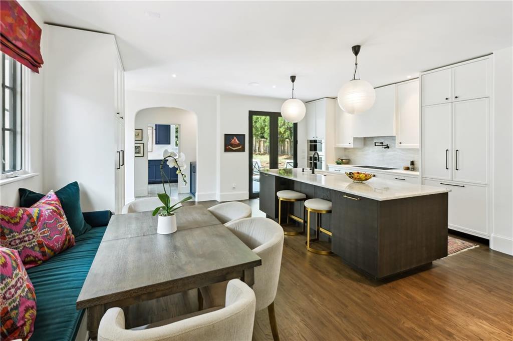 8 Brookhaven Drive NE