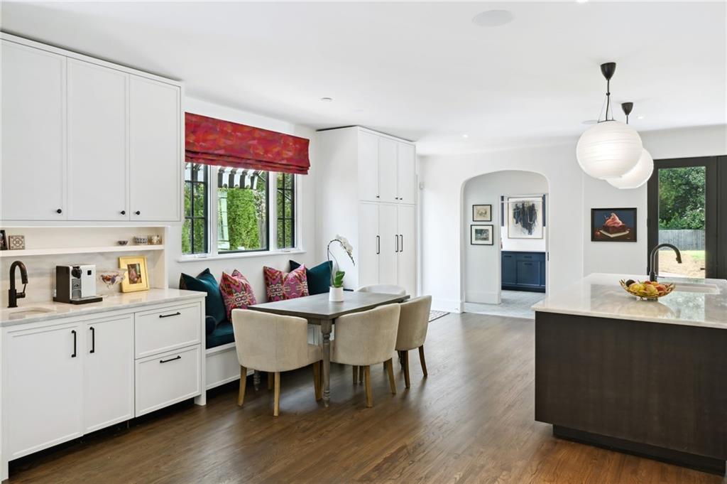 8 Brookhaven Drive NE