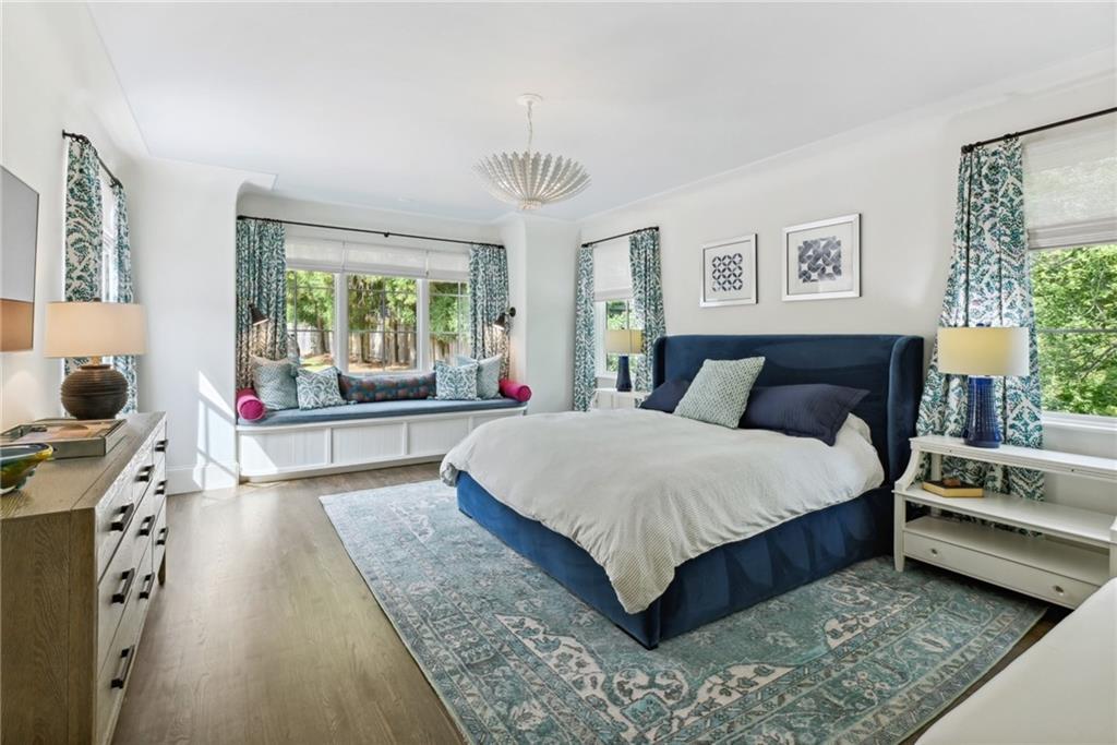 8 Brookhaven Drive NE