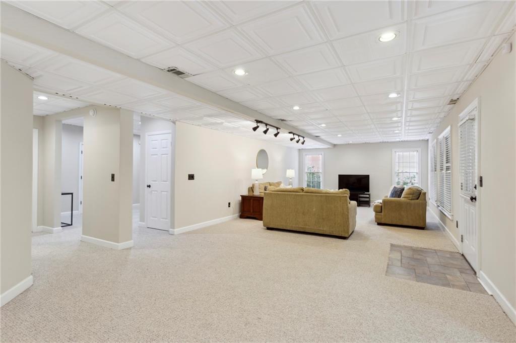 3304 Greencastle Chase NE