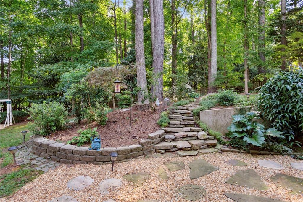 3304 Greencastle Chase NE