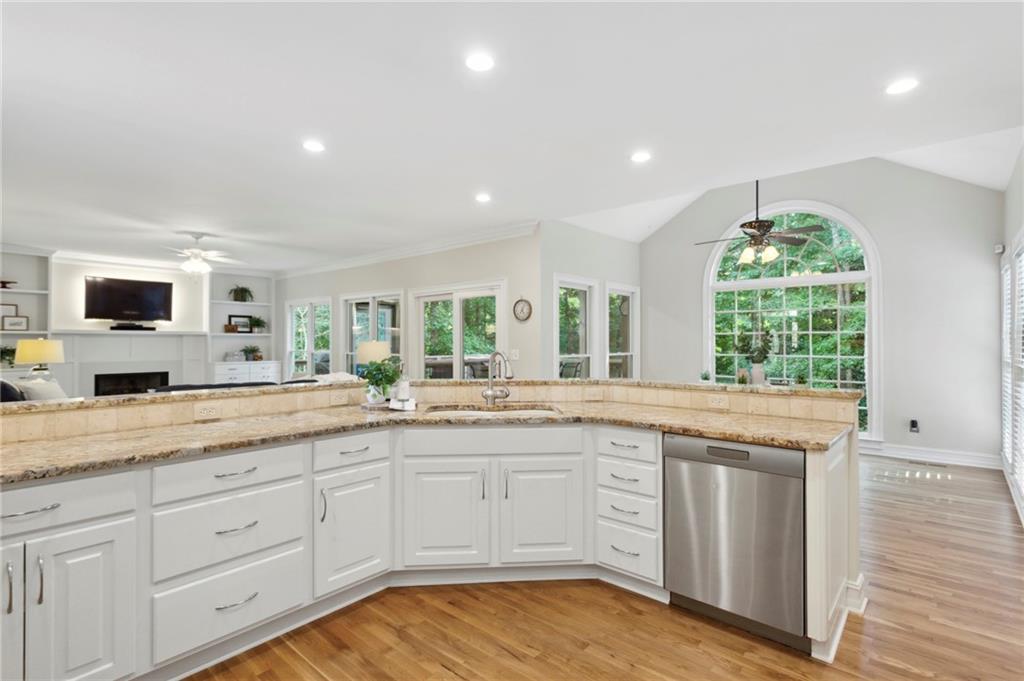 3304 Greencastle Chase NE