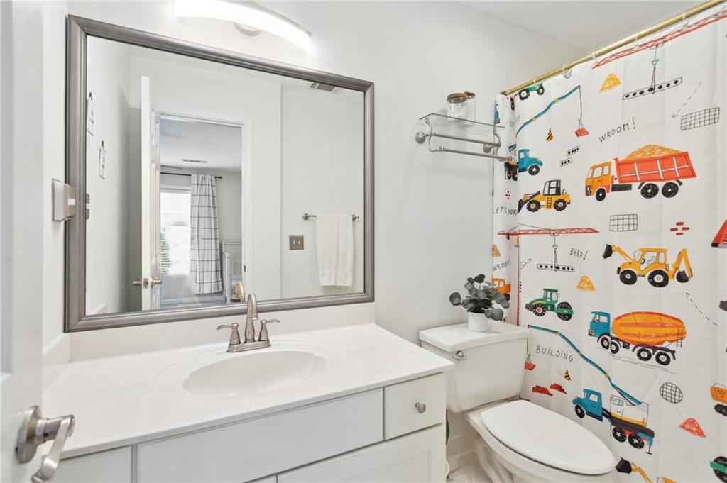 3304 Greencastle Chase NE