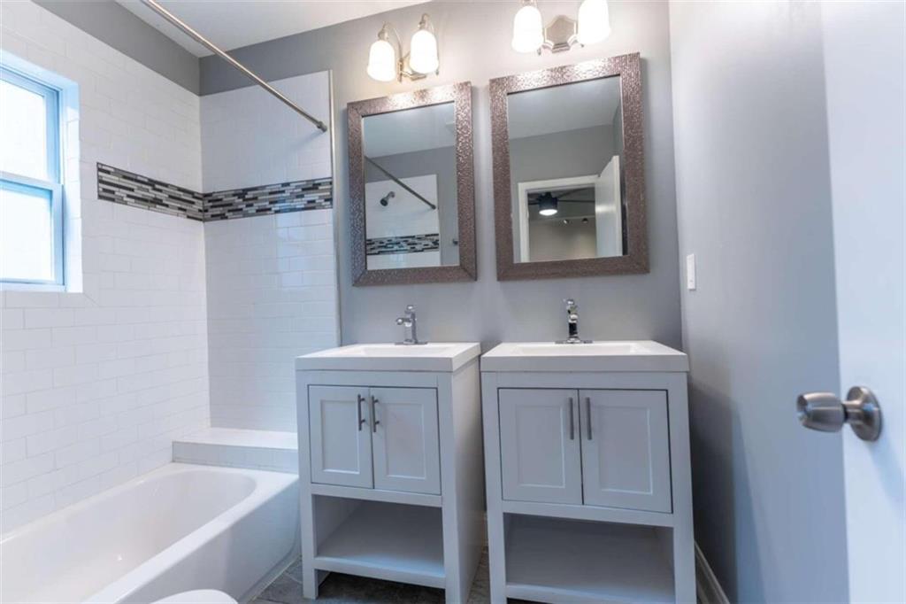 1385 SW Lorenzo Drive SW