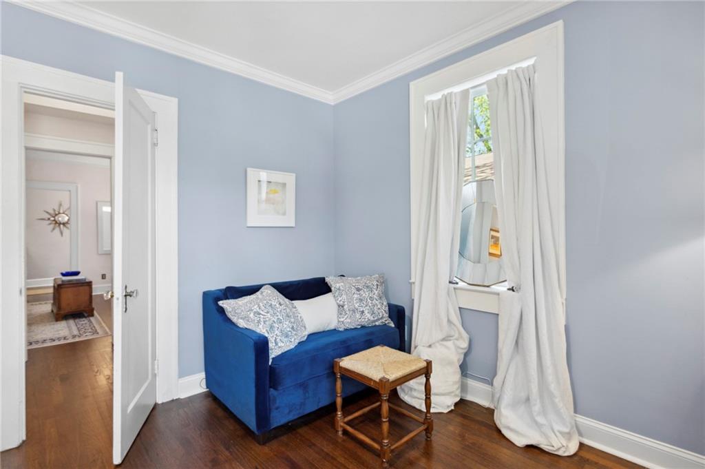 70 Sheridan Drive Unit 8