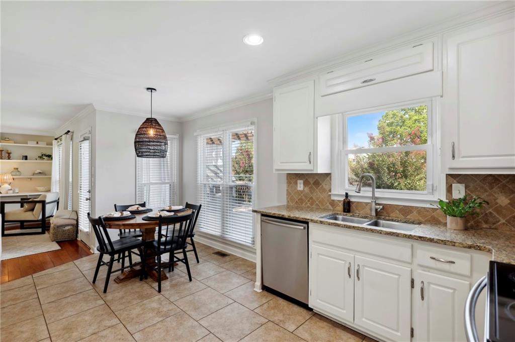 2520 Kingsglen Court