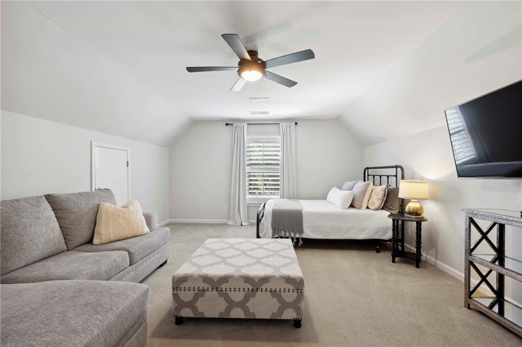 2520 Kingsglen Court