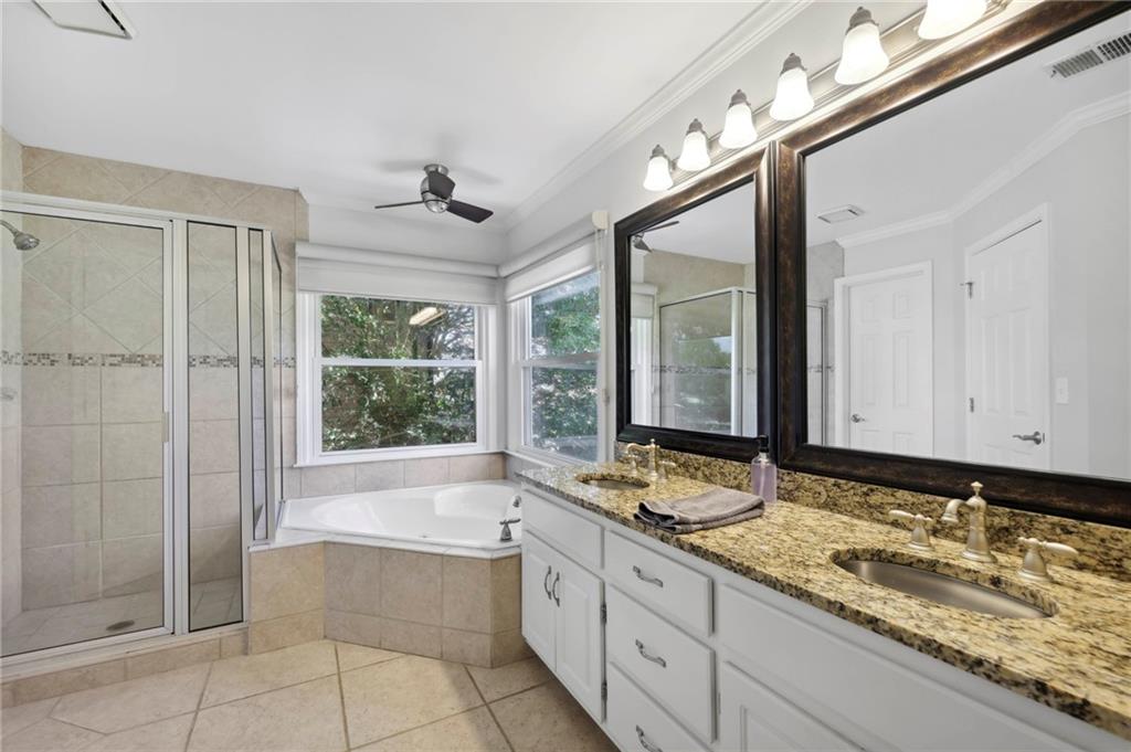 2520 Kingsglen Court