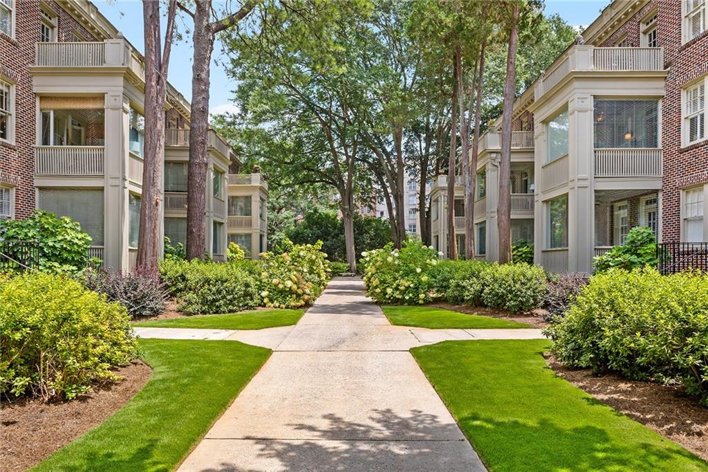 2260 Peachtree Road NW Unit B2