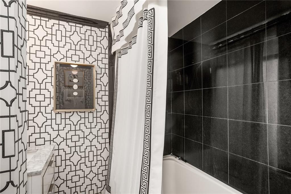 2260 Peachtree Road NW Unit B2