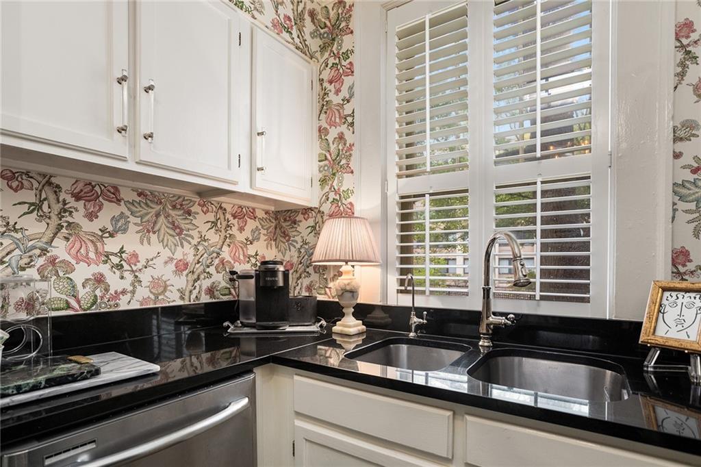 2260 Peachtree Road NW Unit B2