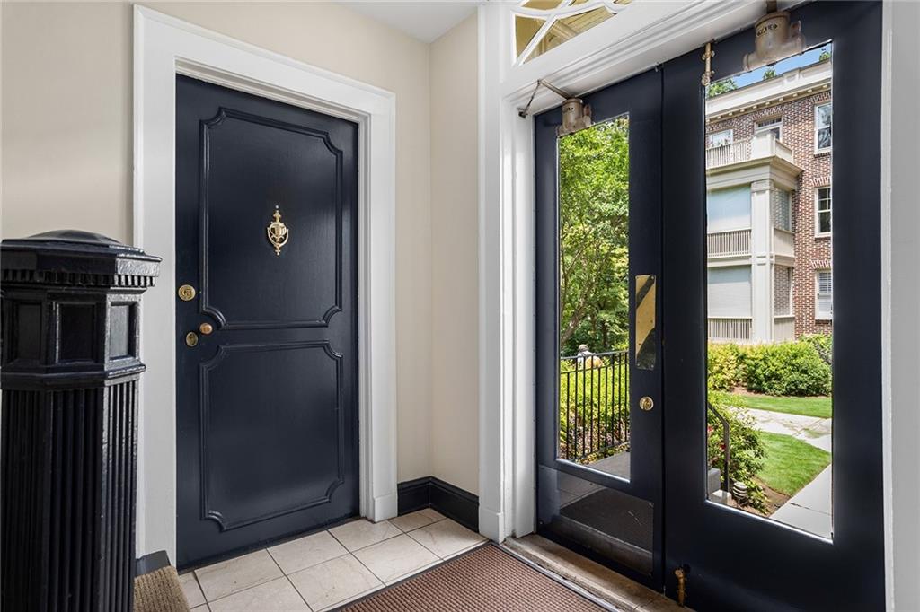 2260 Peachtree Road NW Unit B2