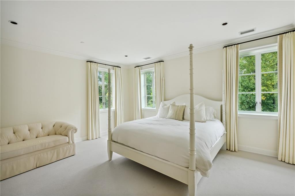 2440 Peachtree Road NW Unit 11