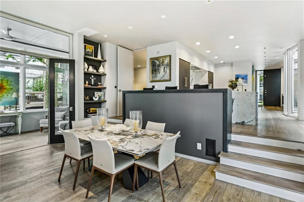 2605 Brookwood Drive NE