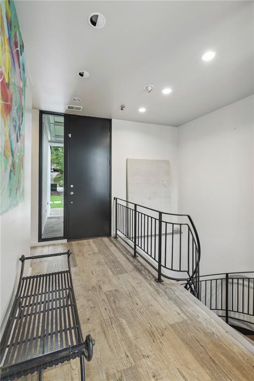 2605 Brookwood Drive NE