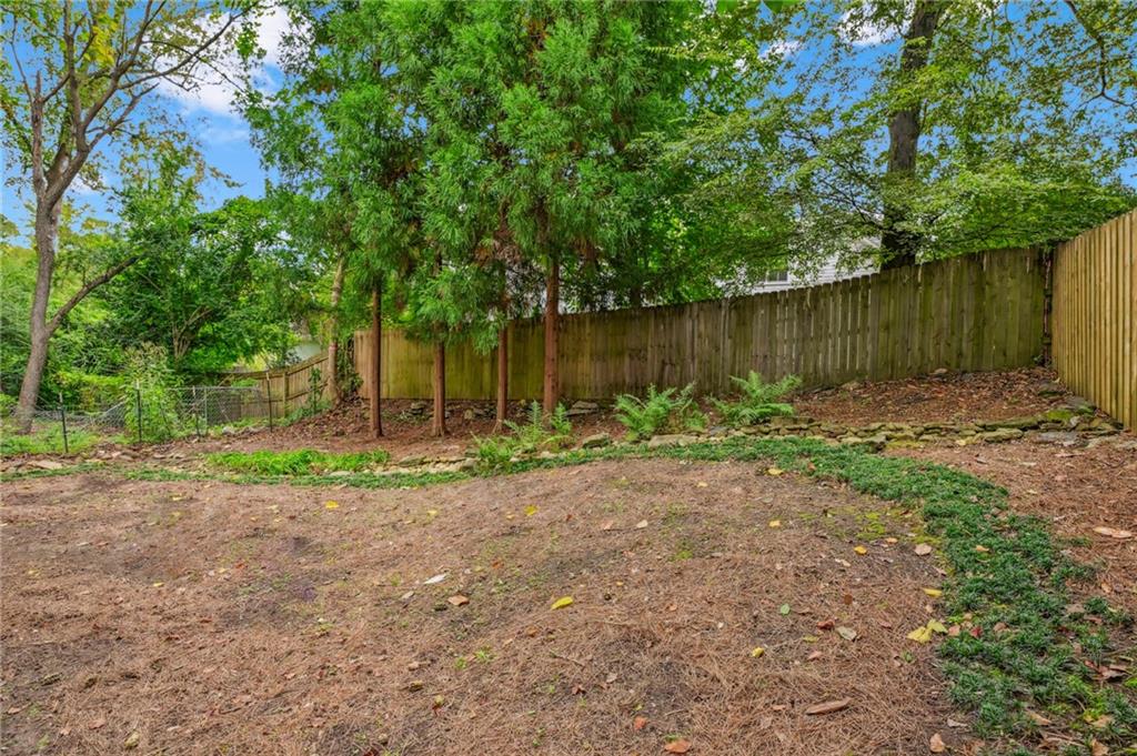 2605 Brookwood Drive NE