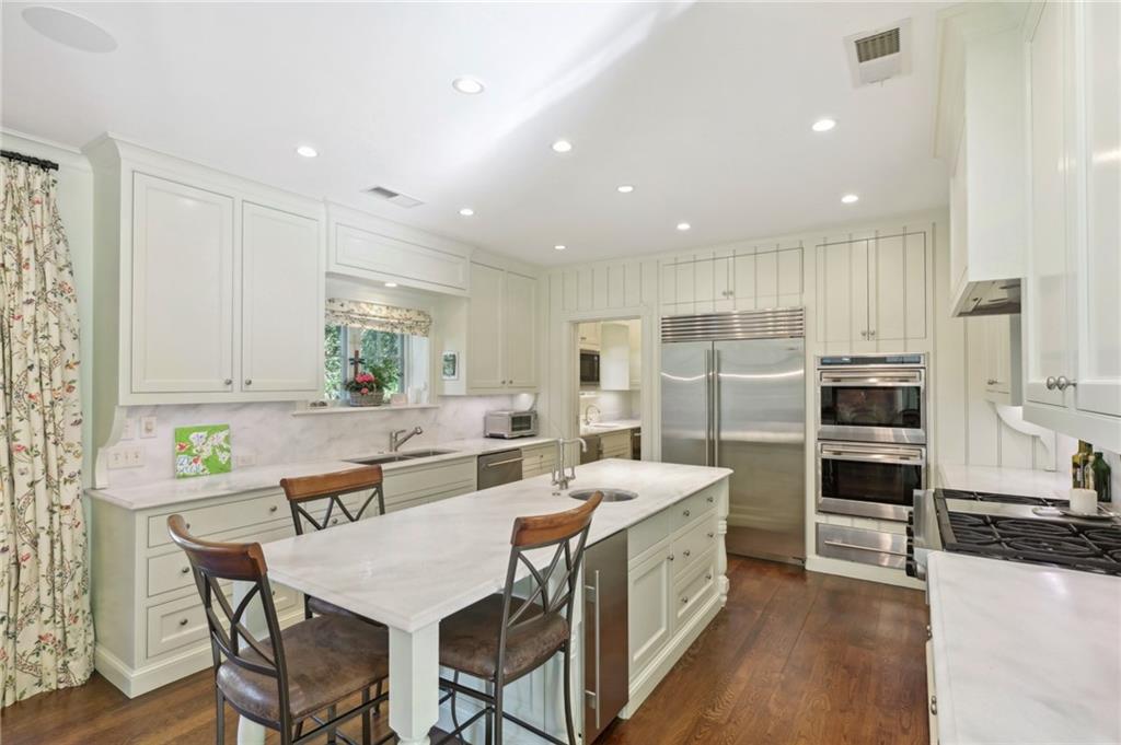 2582 Red Valley Road NW