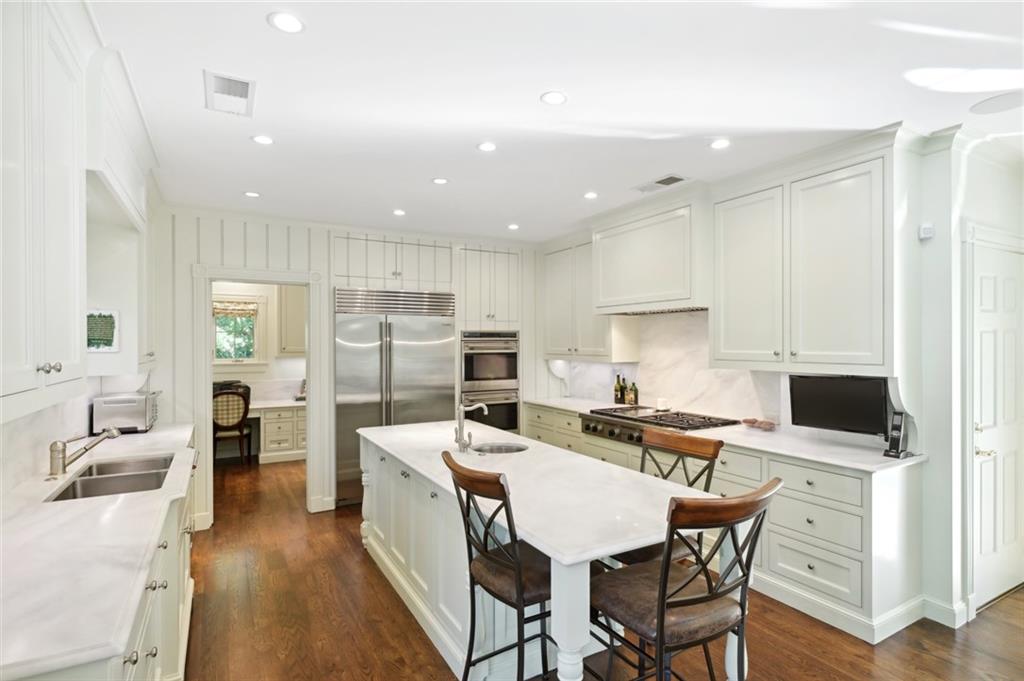 2582 Red Valley Road NW