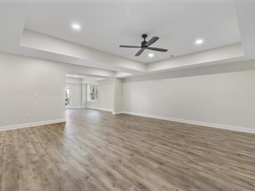 806 Lower Creighton Road