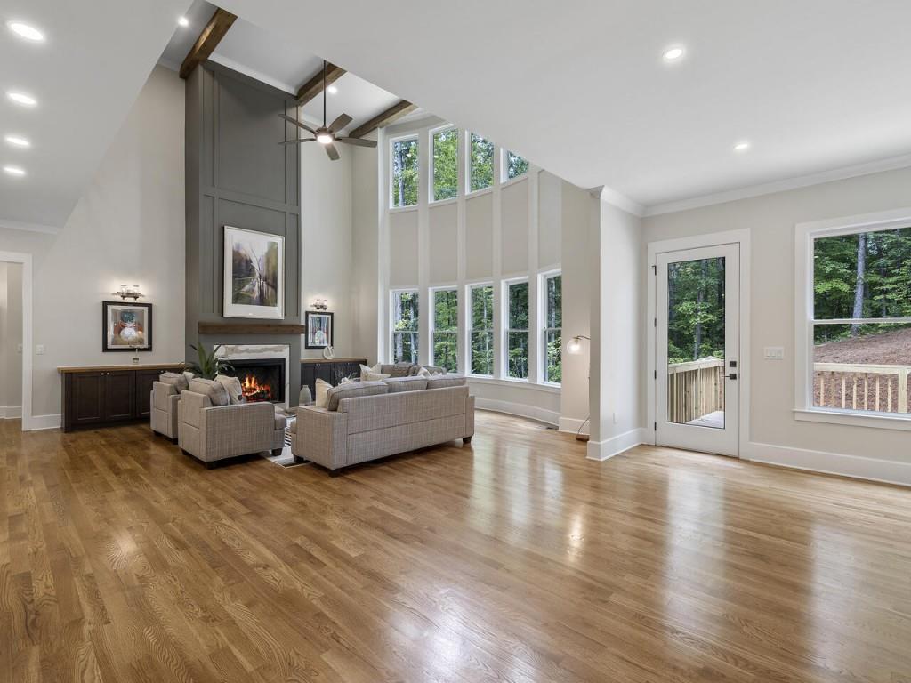 806 Lower Creighton Road