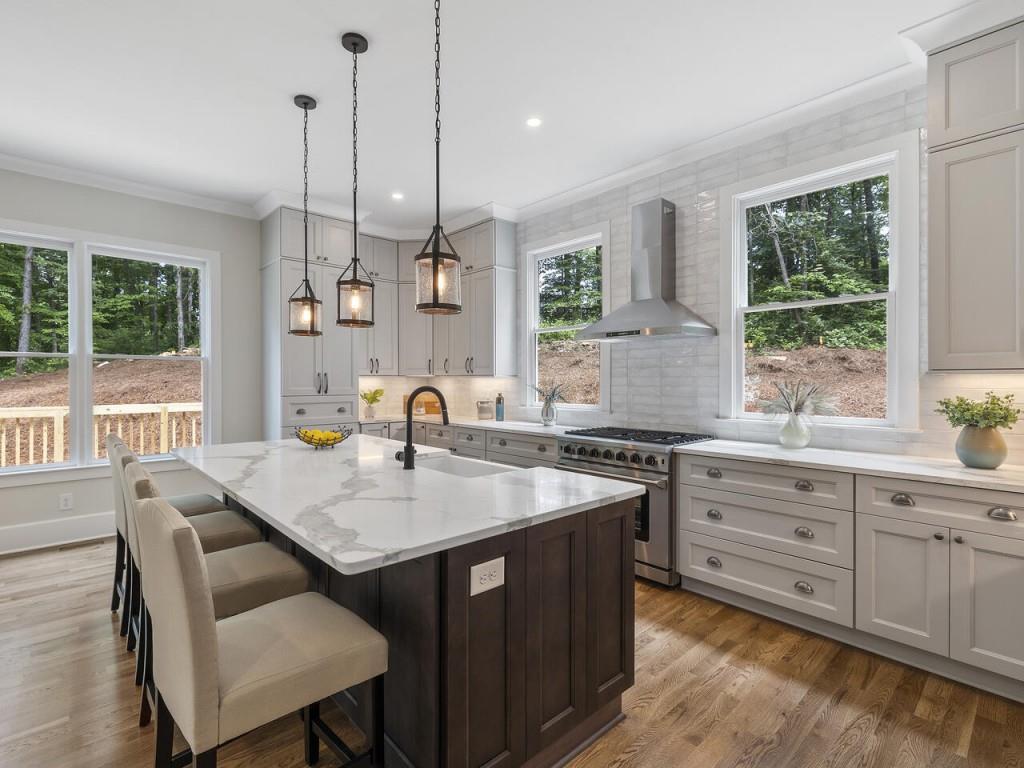 806 Lower Creighton Road