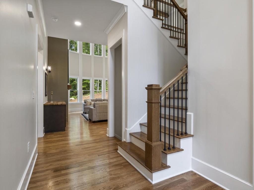 806 Lower Creighton Road