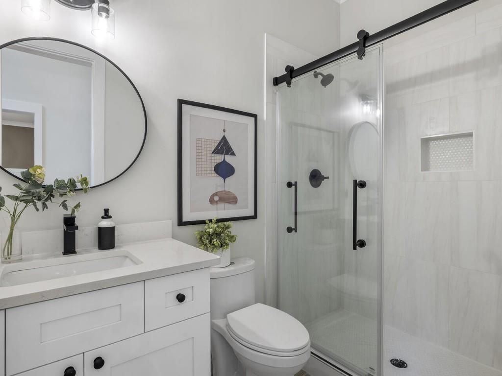 806 Lower Creighton Road