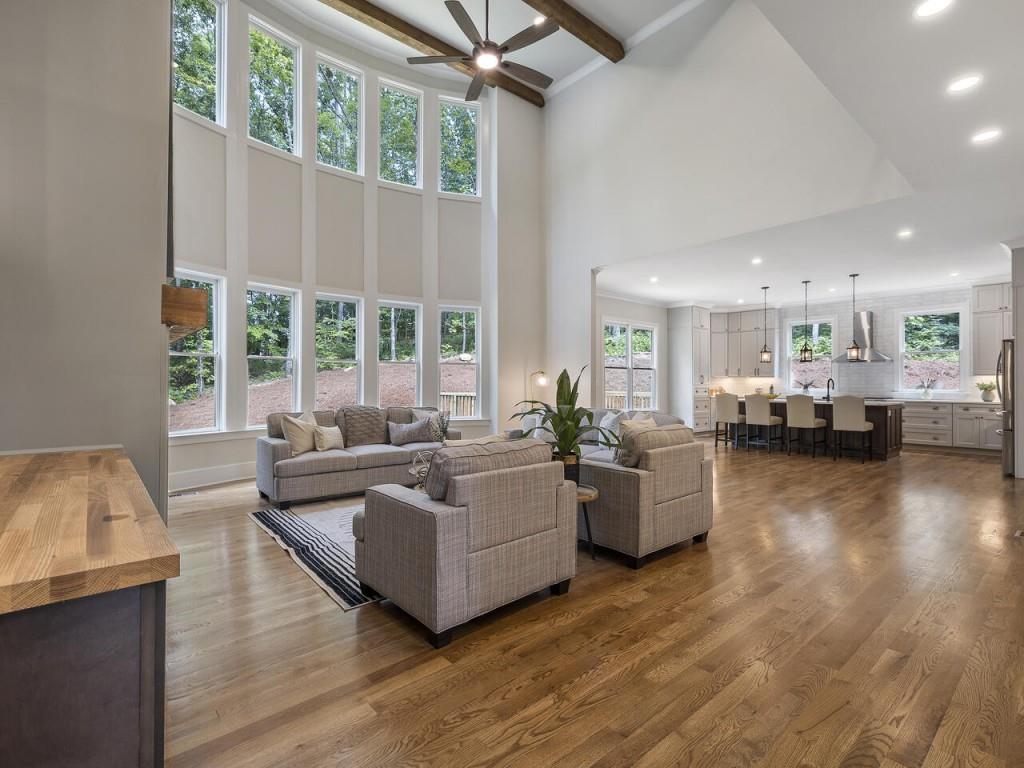 806 Lower Creighton Road