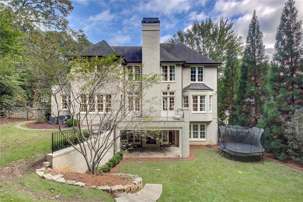 4200 Glengary Drive NE