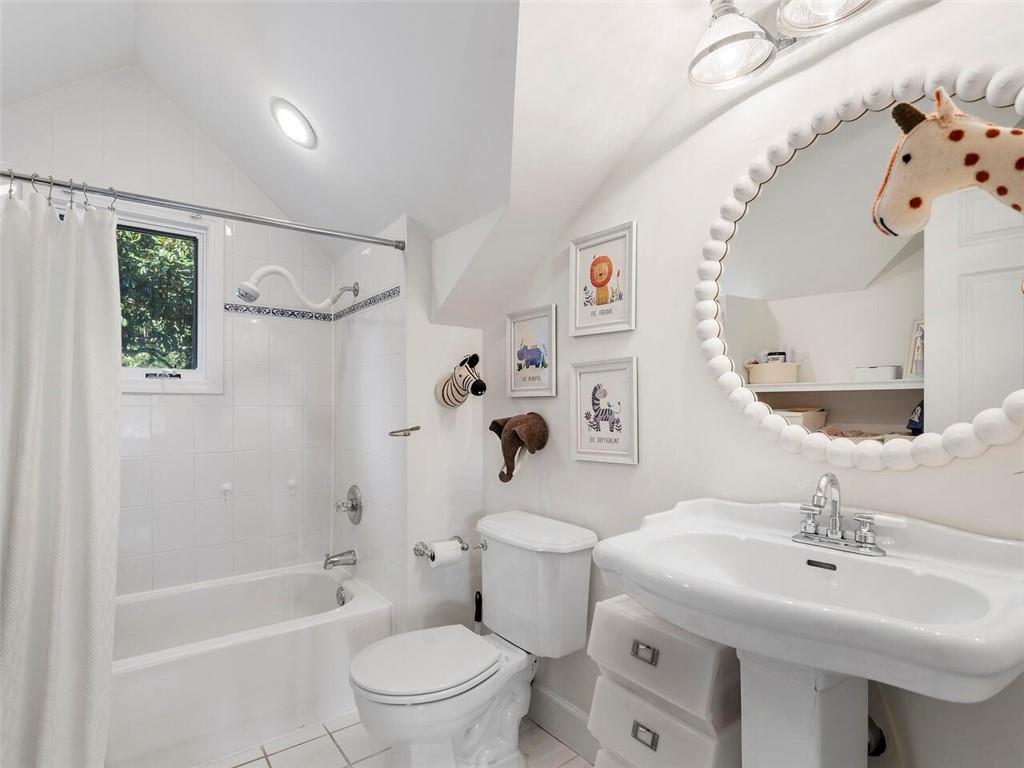 2295 Shenandoah Avenue NE