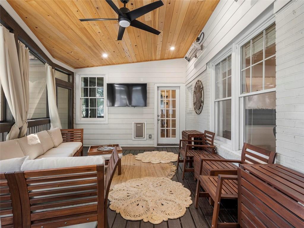 2295 Shenandoah Avenue NE