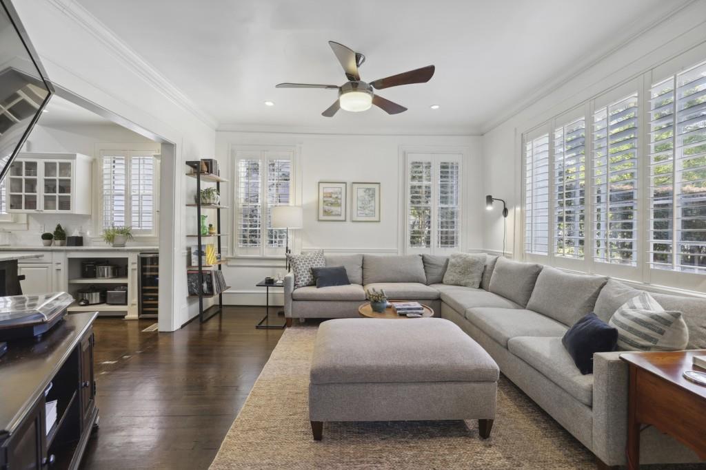 818 E Morningside Drive