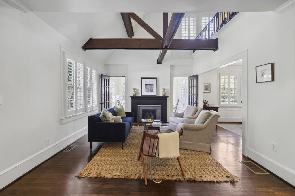 818 E Morningside Drive