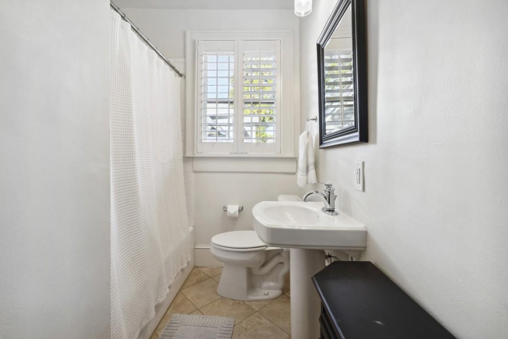 818 E Morningside Drive