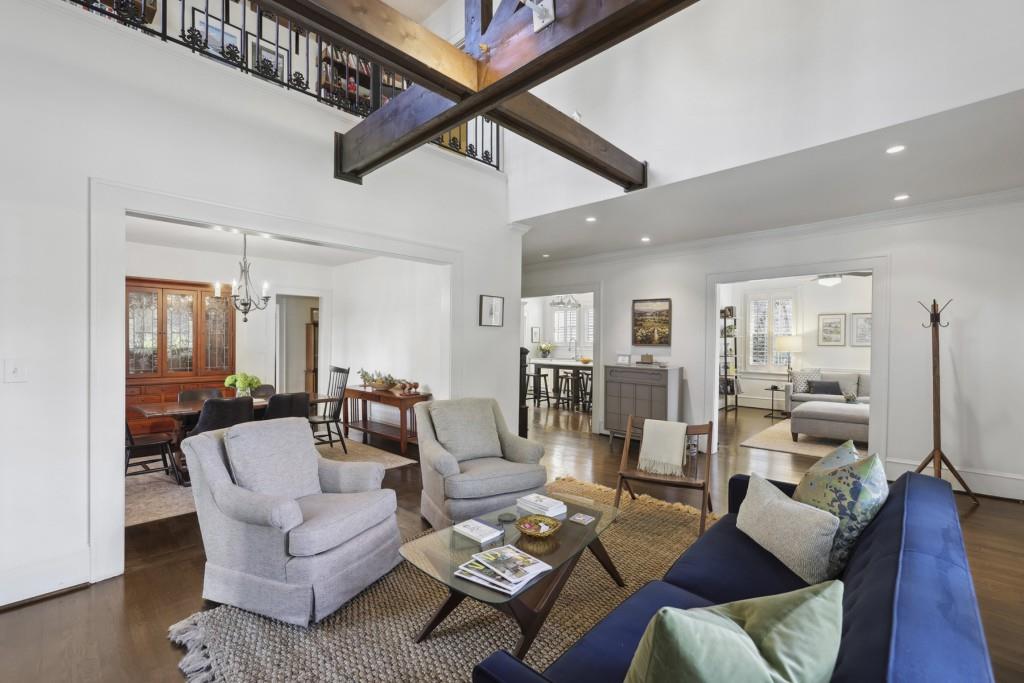 818 E Morningside Drive