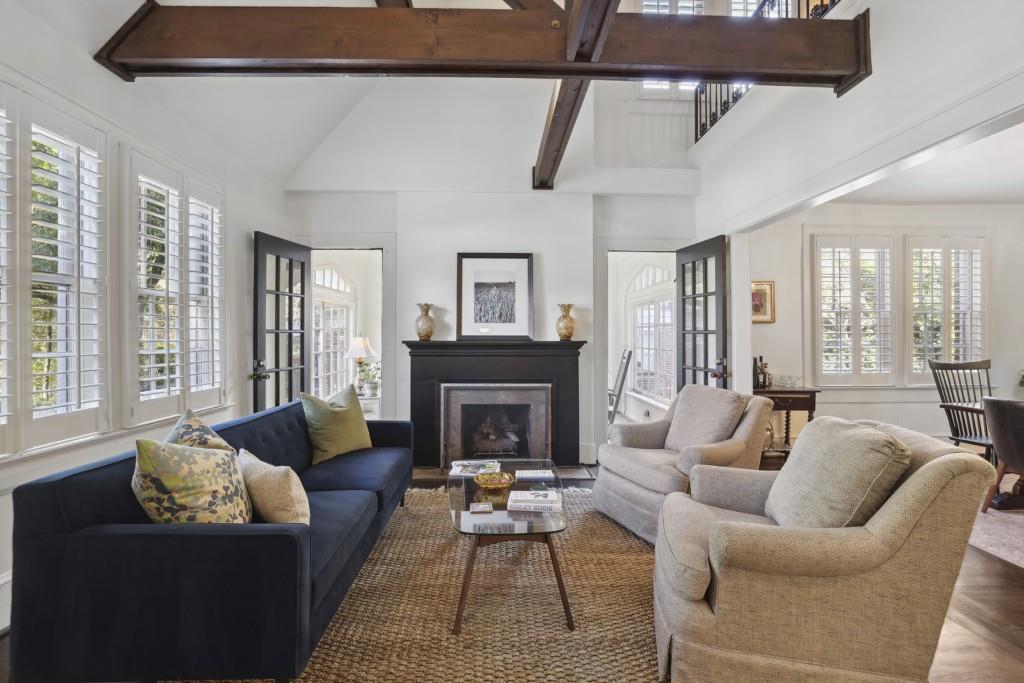 818 E Morningside Drive