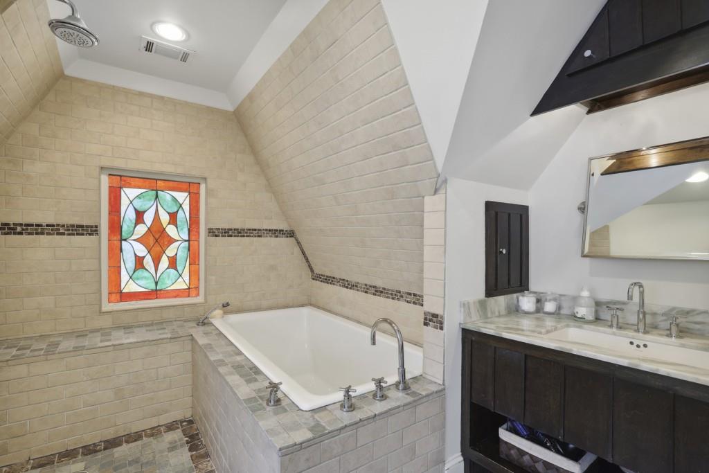 818 E Morningside Drive