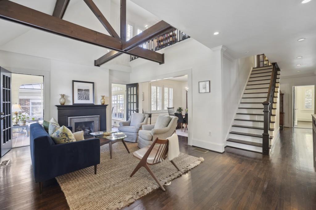 818 E Morningside Drive