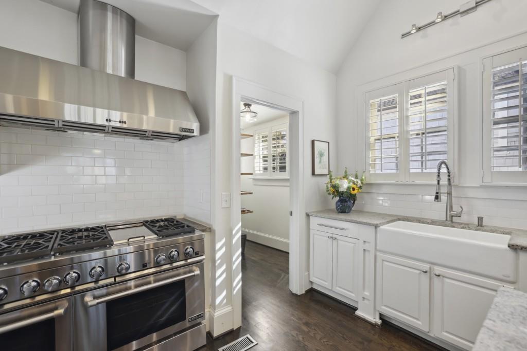 818 E Morningside Drive