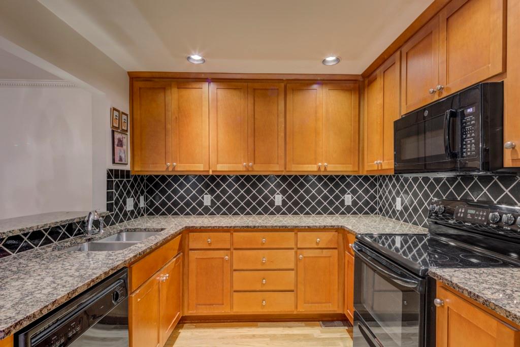 4545 Wieuca Road NE Unit 16