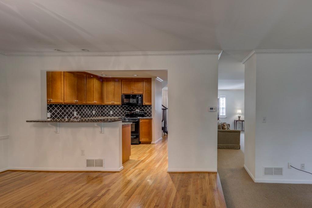 4545 Wieuca Road NE Unit 16