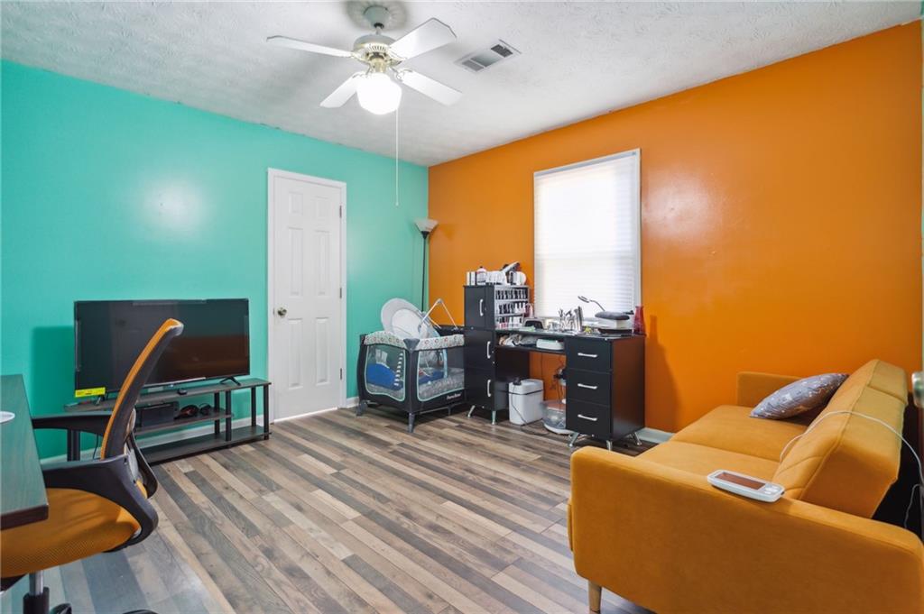 1112 Melton Drive SW