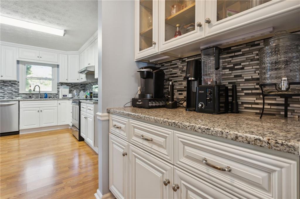 1112 Melton Drive SW