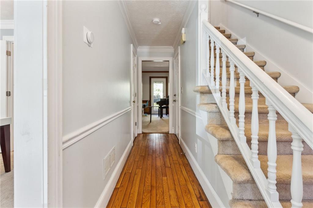 1112 Melton Drive SW