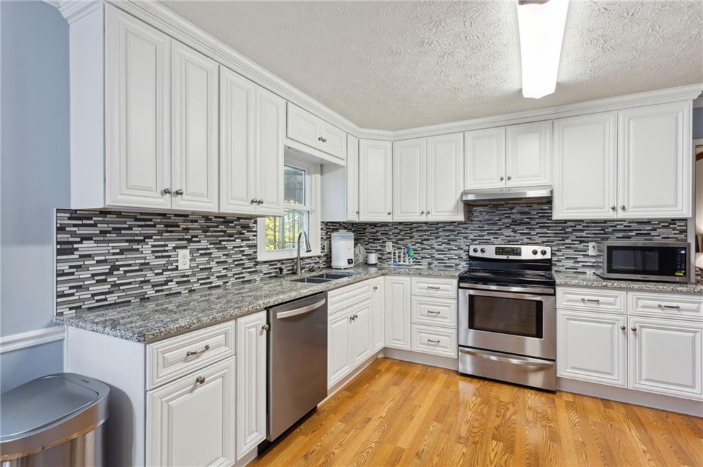 1112 Melton Drive SW