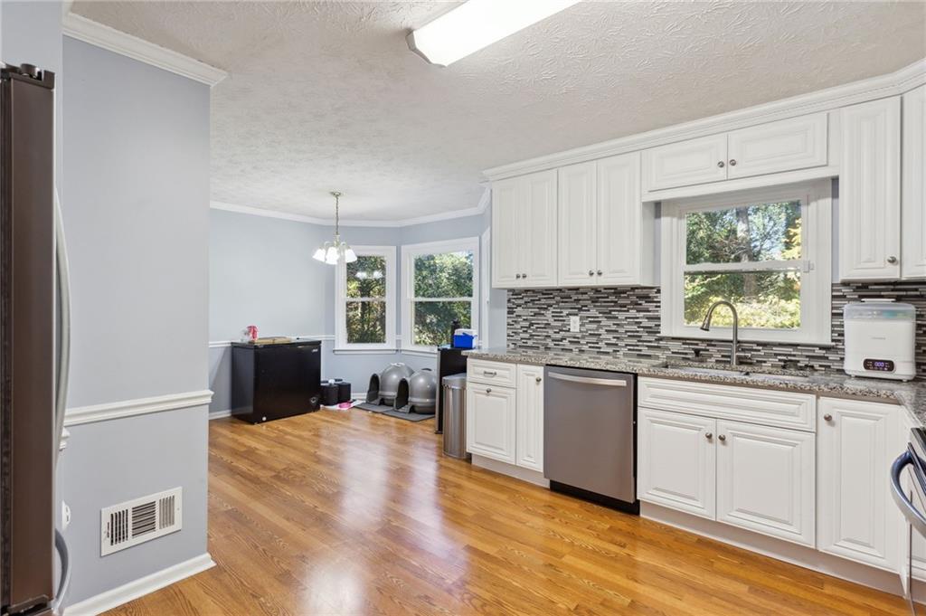 1112 Melton Drive SW