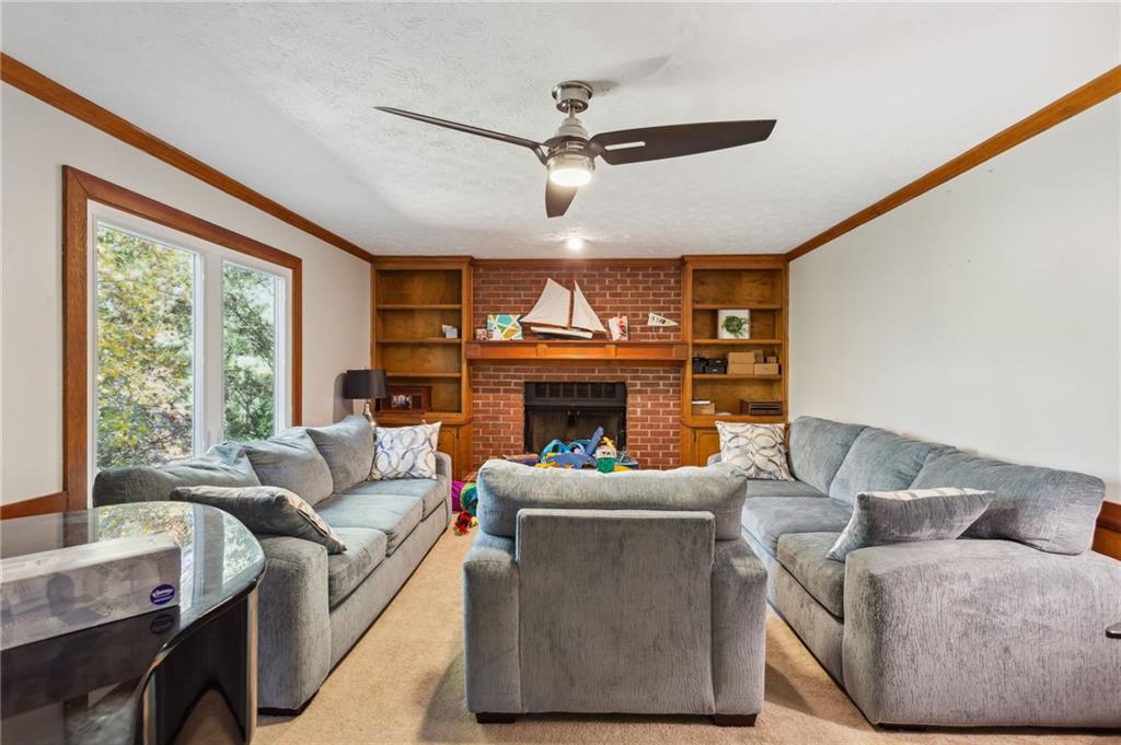 1112 Melton Drive SW