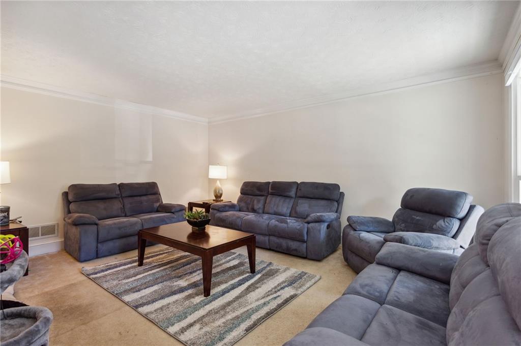 1112 Melton Drive SW