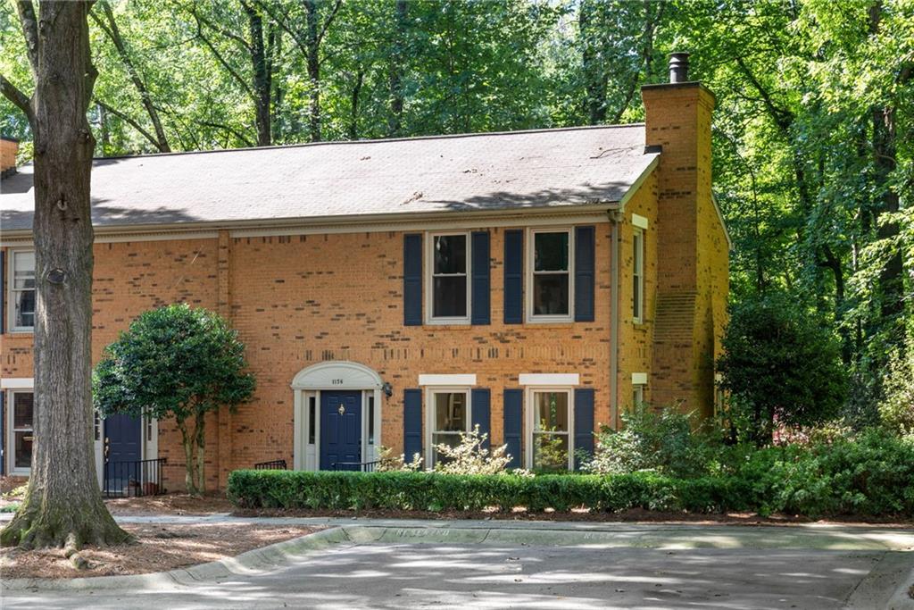 1136 Morningside Place NE